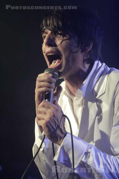 HUSHPUPPIES - 2008-11-08 - PARIS - La Maroquinerie - 